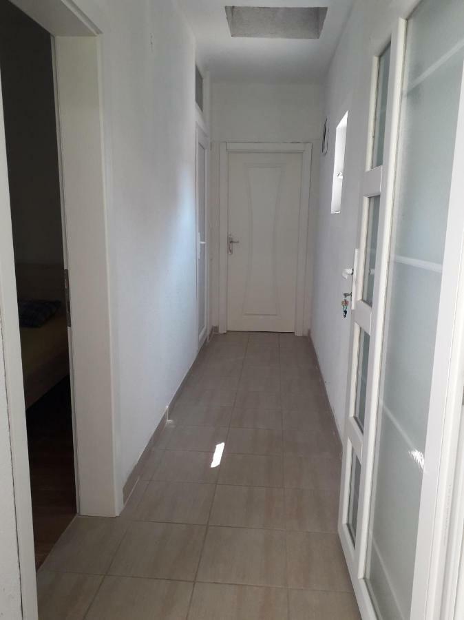 Ristevski Apartment บิโตลา ภายนอก รูปภาพ